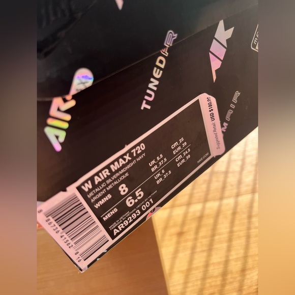 Nike Women’s Air Max 720 (2018) Blue - Picture 9 of 10